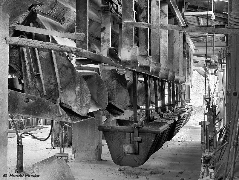 loading limestone onto the aerial ropeway