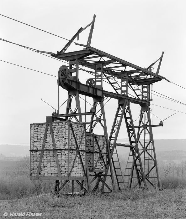 cement plant Krkonošské vápenky Kuncice: aerial ropeway