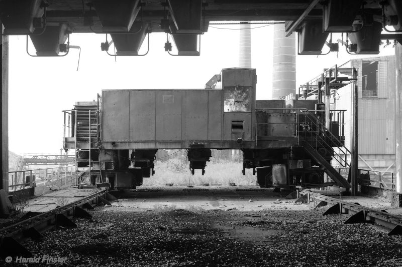 coking plant  Carcoke Zeebrugge: larry car