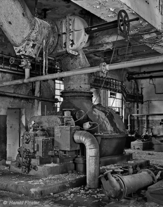 coking plant 'Hansa': suction fan house