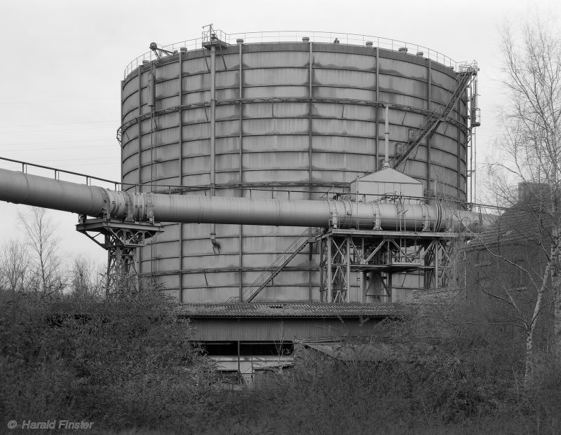 power station "Centrale Électrique de Monceau": gas holder