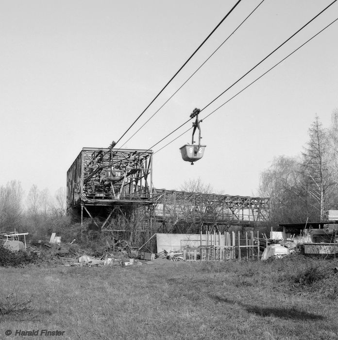 Heidelberg cement plant: aerial ropeway