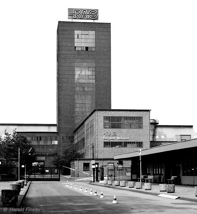 Monopol colliery, shaft Grimberg 1