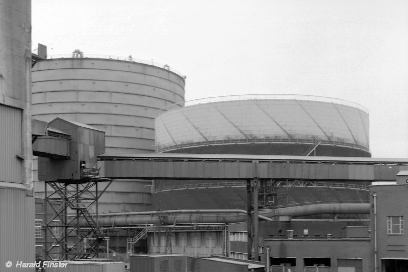 steelworks (Corus): gas holder